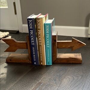 Handmade Wooden Arrow Bookends